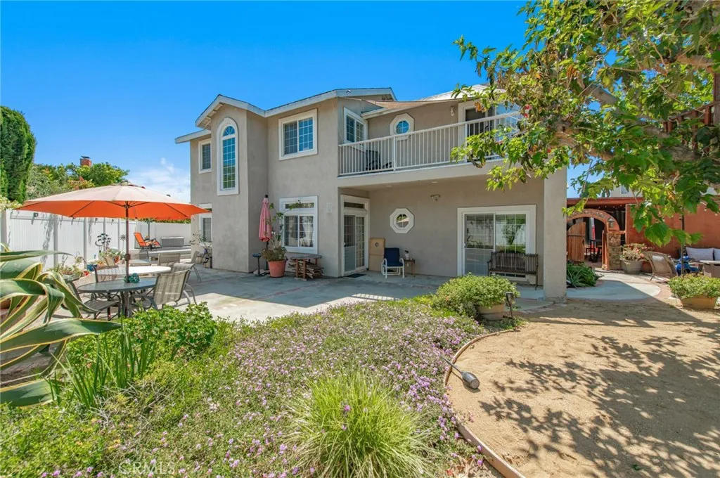 17586 Lebanon Cir, Irvine, CA 92614