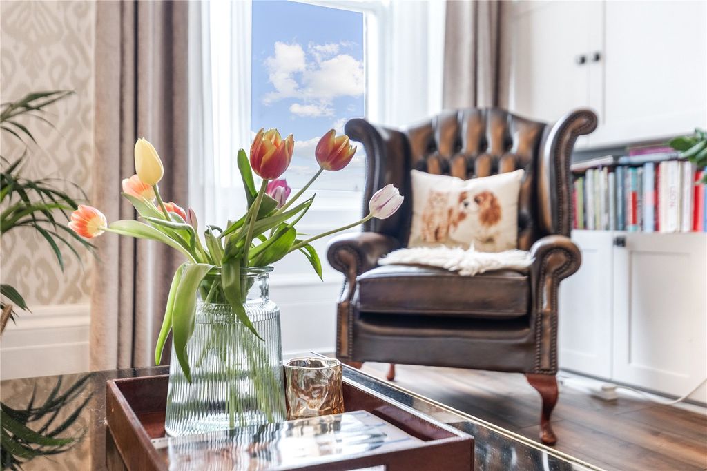 Additional image 8 of 2 bed flat for sale4B, Irvine Place, Stirling, Stirlingshire FK8