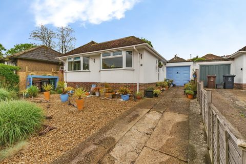 Ridgewood Avenue, Saltdean, Brighton, East Sussex BN2