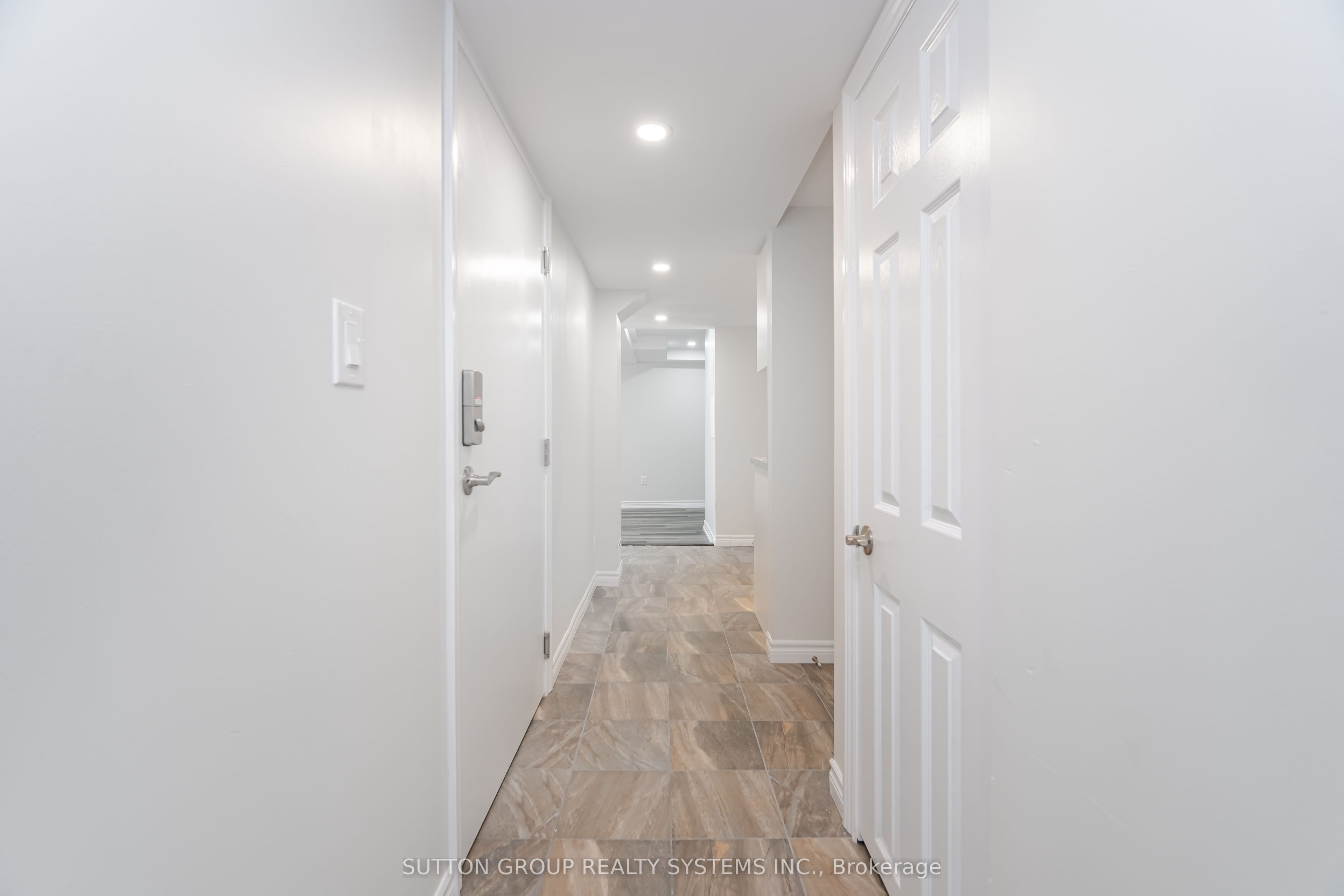 Lower-28 Cindy Avenue, Cambridge, ON, N3C 3J2 photo 4