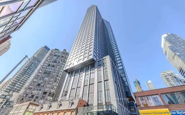 3902-8 Wellesley Street W, Toronto, ON, M4Y 0J5