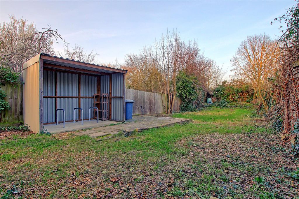Additional image 15 of 5 bed semi-detached house for saleElizabeth Way, Cambridge CB4