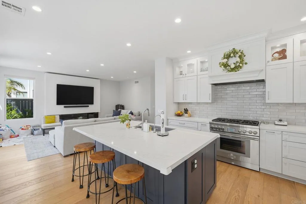 Additional image 63 of 4939 Riding Ridge Road, San Diego, CA 92130