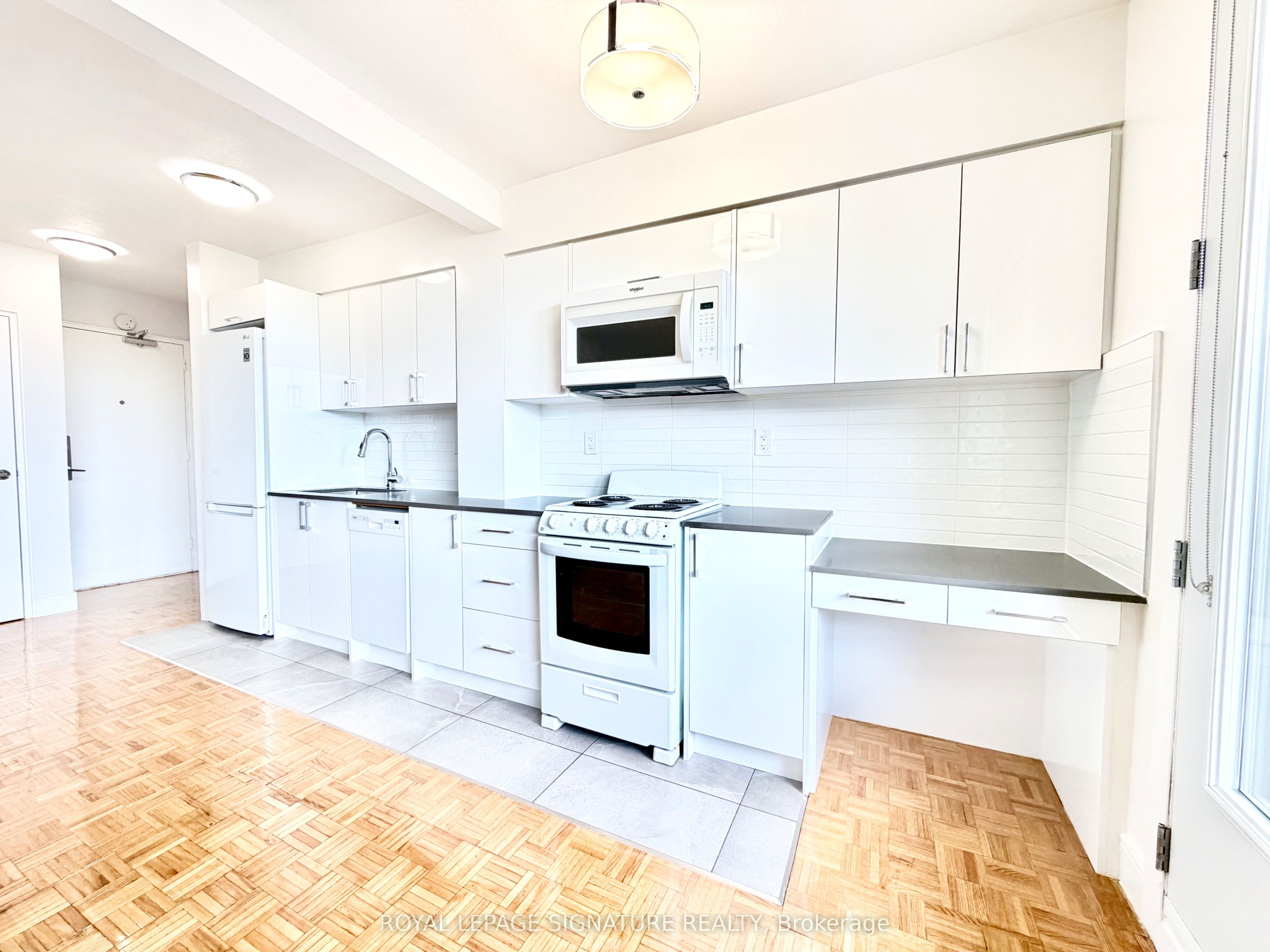 Additional image 4 of 809-276 St George Street, Toronto, ON, M5R 2P6