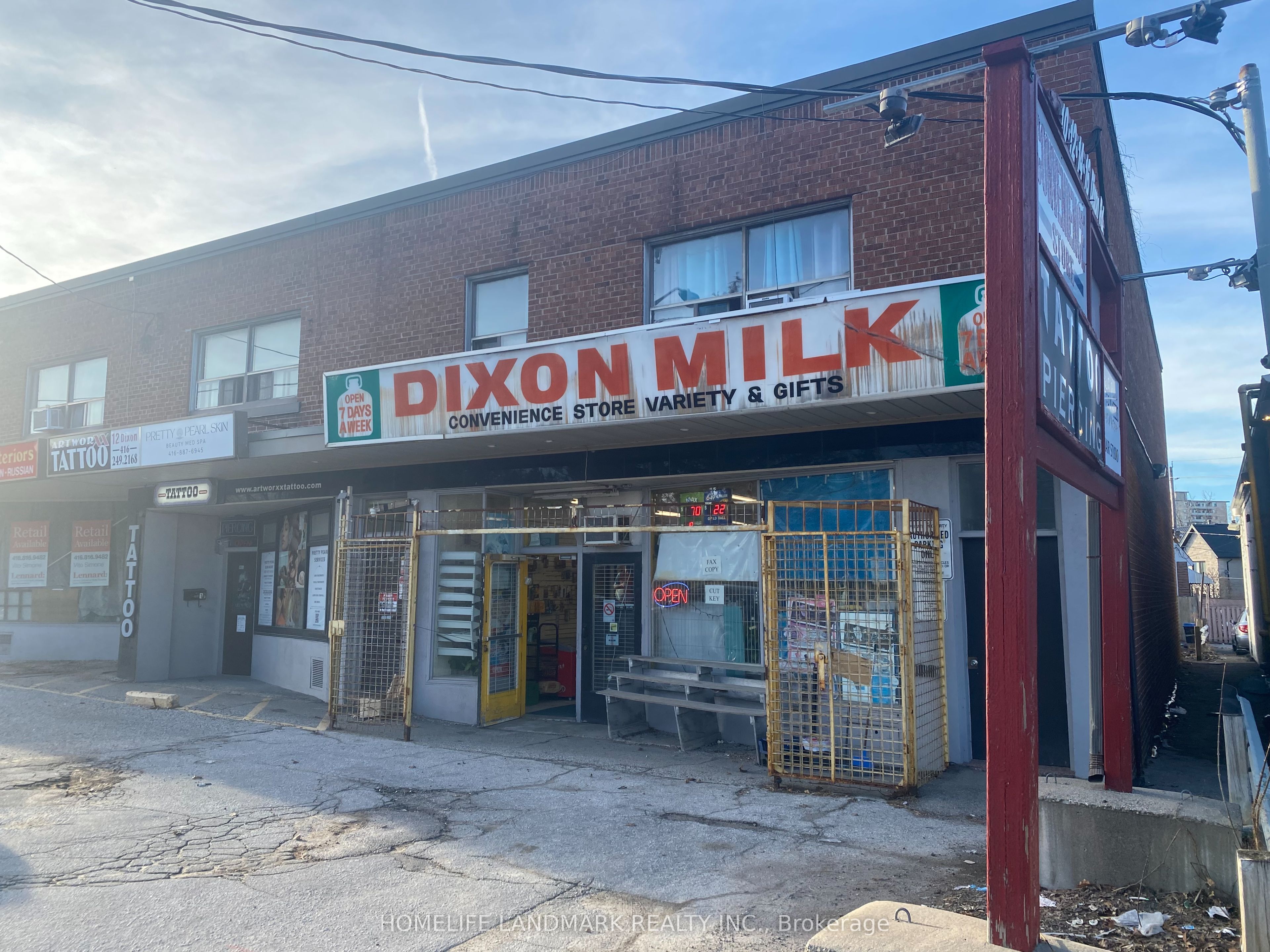 10 Dixon Road, Toronto, ON, M9P 2K9
