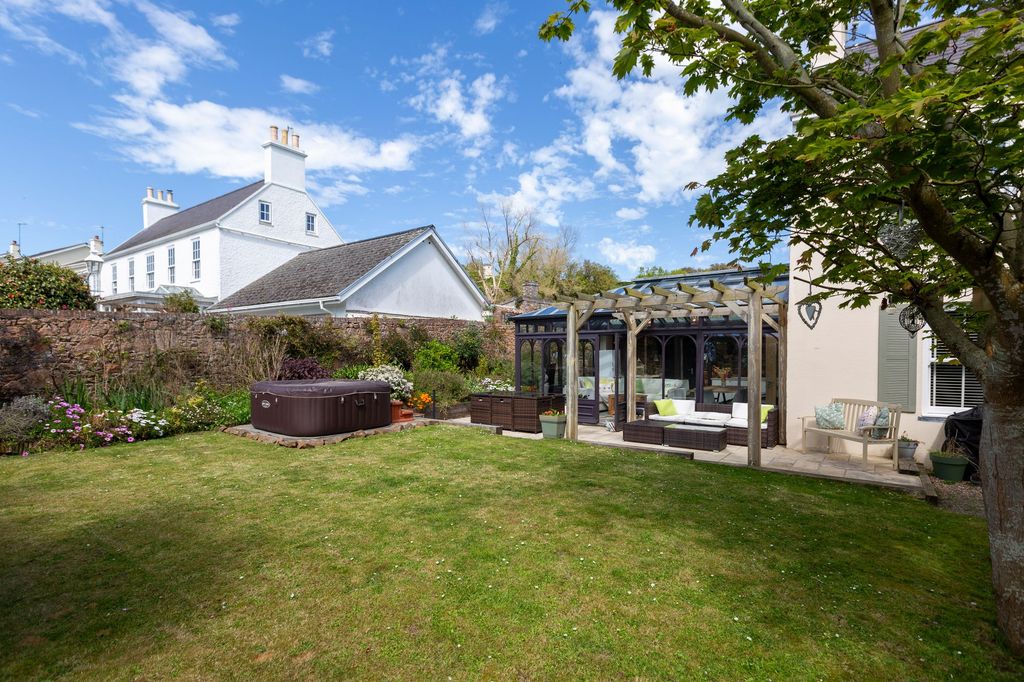 Additional image 42 of 5 bed end terrace house for saleMontrose, St Clement JE2