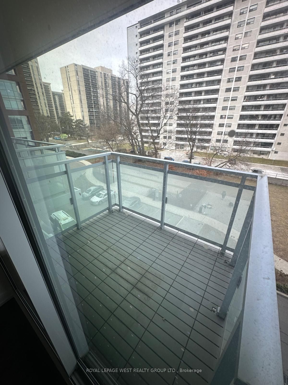 Additional image 5 of 402-1830 Bloor St. W Street E, Toronto, ON, M6P 0A2