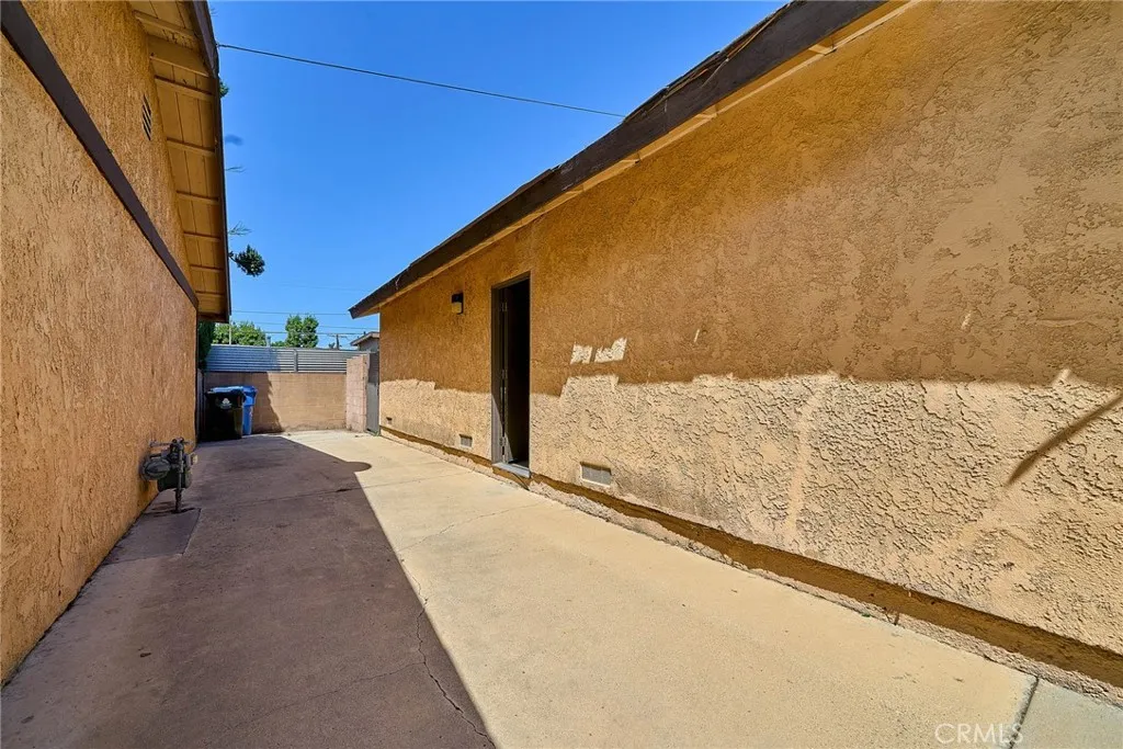 Additional image 35 of 20951 Gault St, Canoga Park, CA 91303