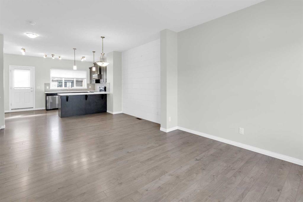140 Sundown Road, Cochrane, AB, T4C 2M5 photo 4