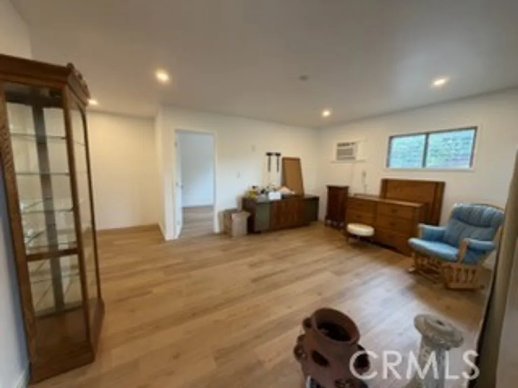 Additional image 18 of 2414 N Lamer St, Burbank, CA 91504