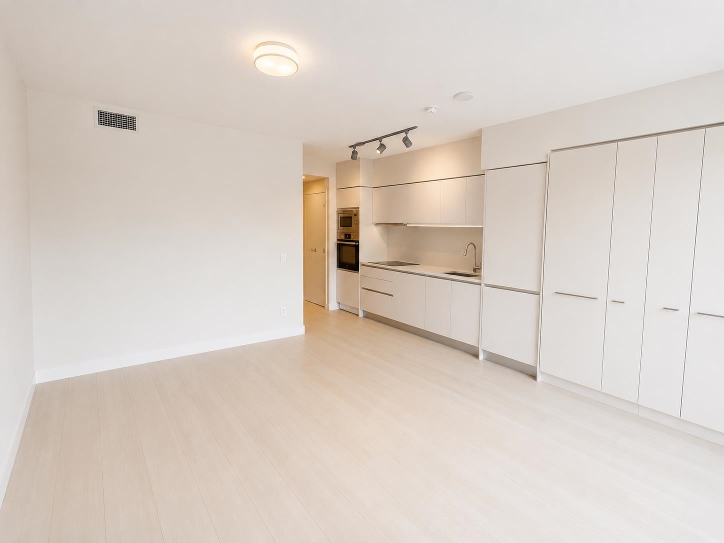 Additional image 4 of 620-180 2nd Avenue E, Vancouver, BC, V5T 0K4