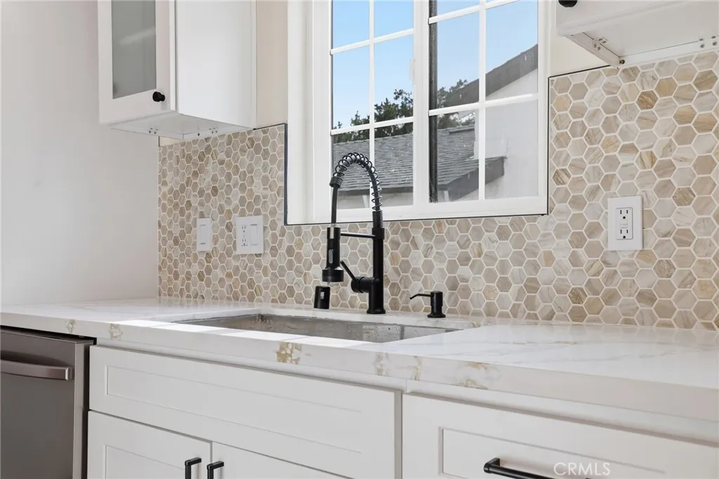 Additional image 41 of 16025 Calahan St, North Hills, CA 91343