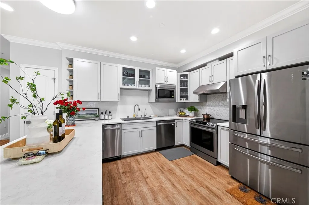 Additional image 47 of 944 S Serrano Avenue Unit 306, Los Angeles, CA 90006