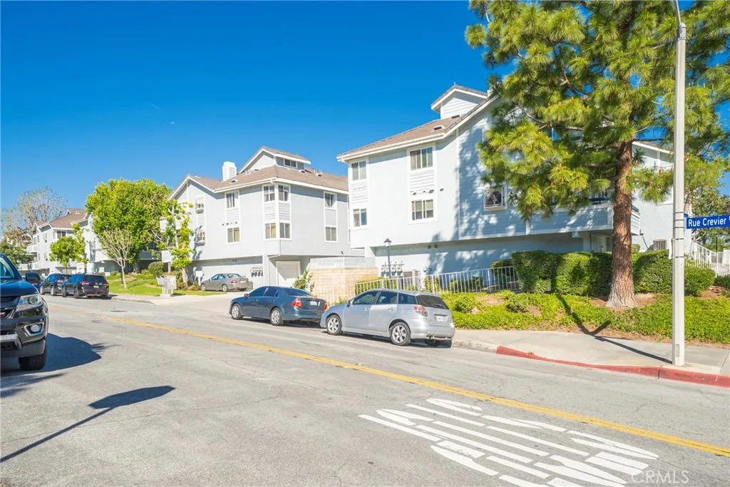 Additional image 4 of 20305 Rue Crevier Unit 585, Canyon Country, CA 91351