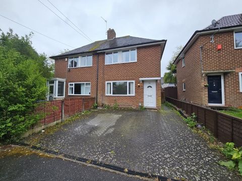 Lygon Close, Quinton B32