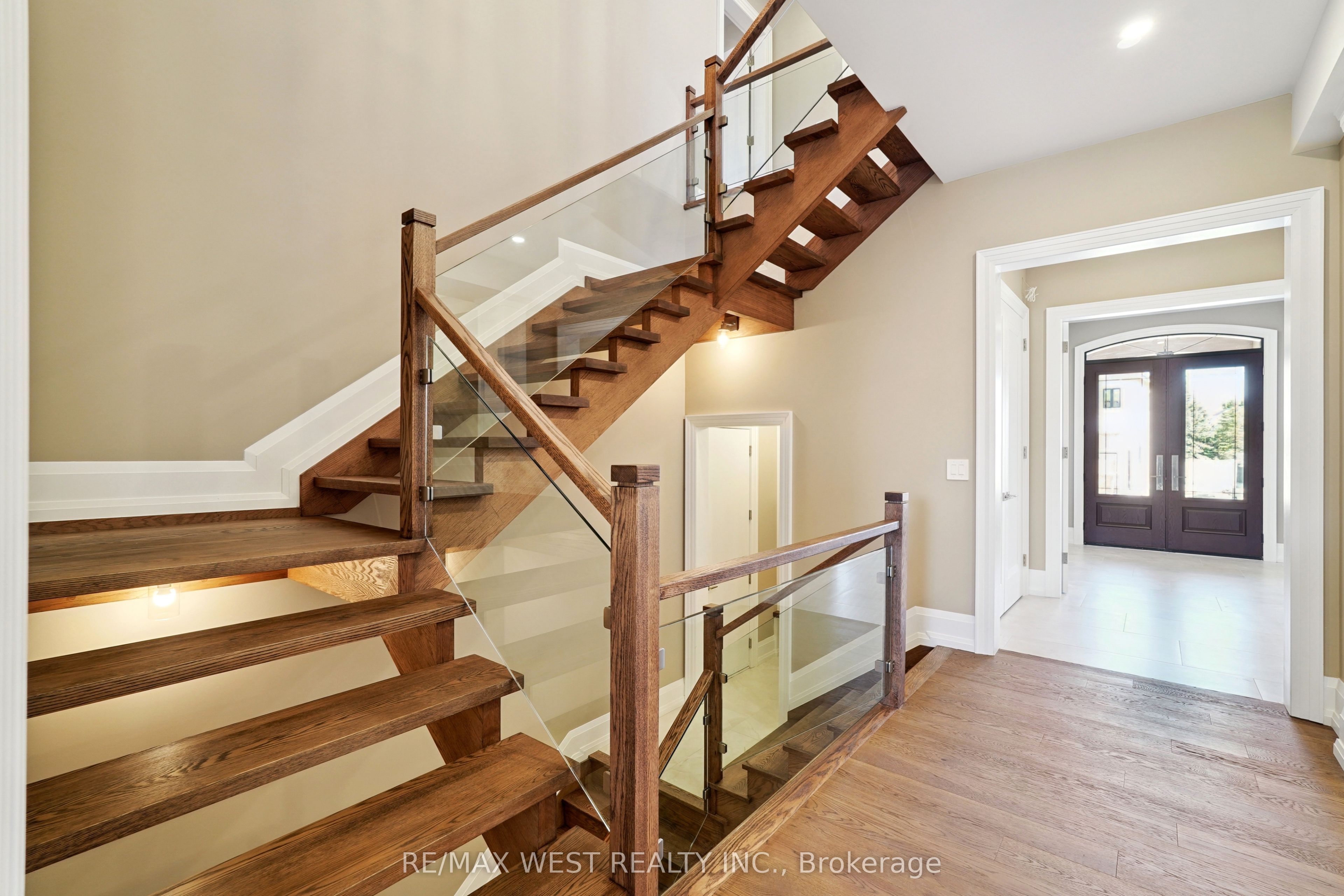 Additional image 4 of 29 W Dykie Court, Bradford West Gwillimbury, ON, L3Z 0Y1