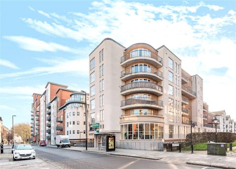 Lower Canal Walk, Southampton, Hampshire SO14