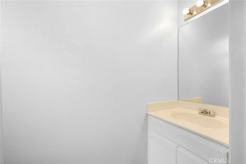 Additional image 16 of 11038 Camarillo Street Unit 13, North Hollywood, CA 91602