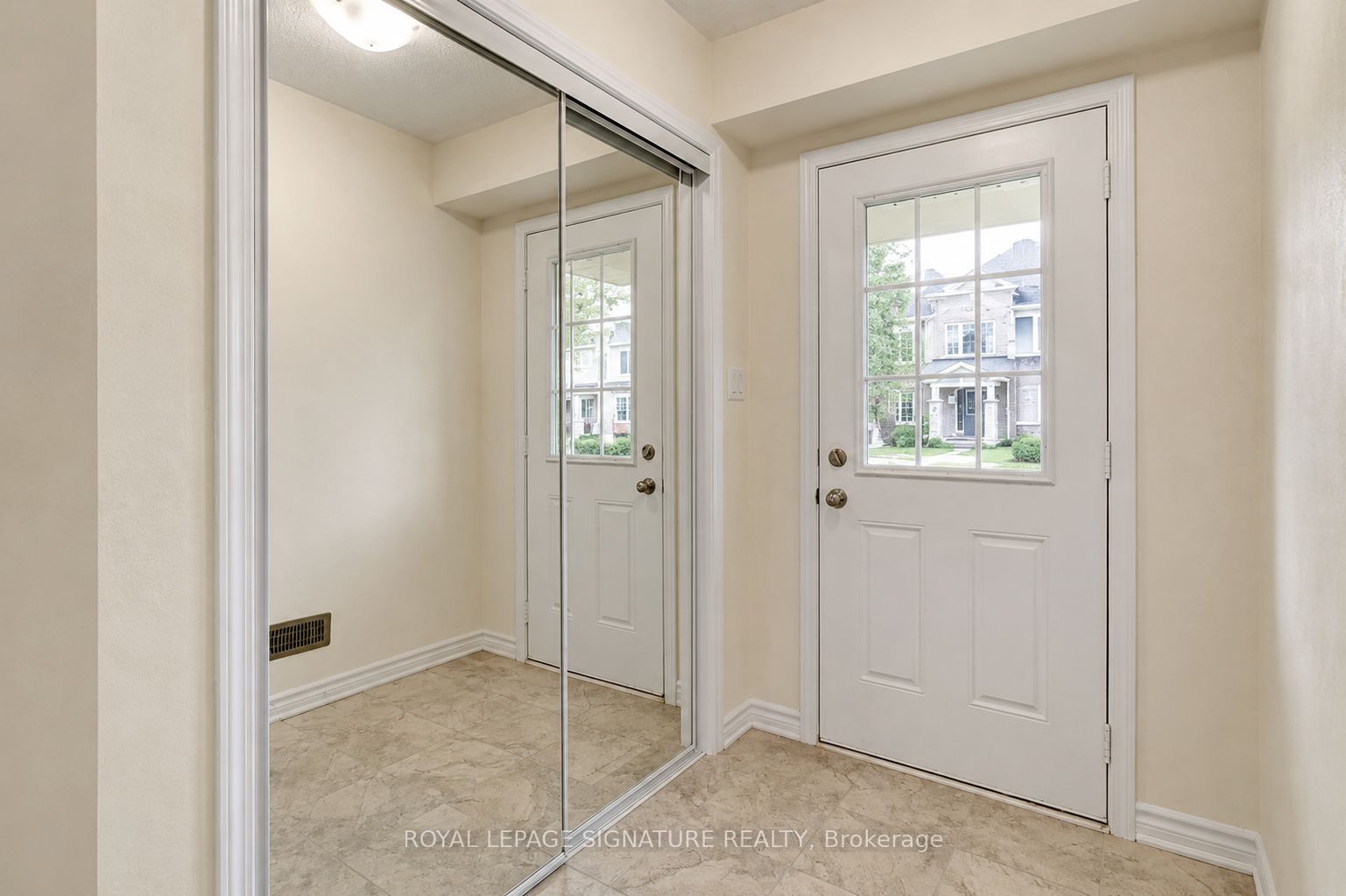 Additional image 2 of Main-2765 Sapphire Drive, Pickering, ON, L1X 0G2