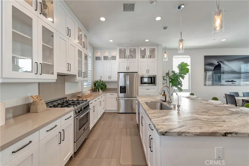 Additional image 23 of 2105 Two Harbors Circle, Costa Mesa, CA 92627