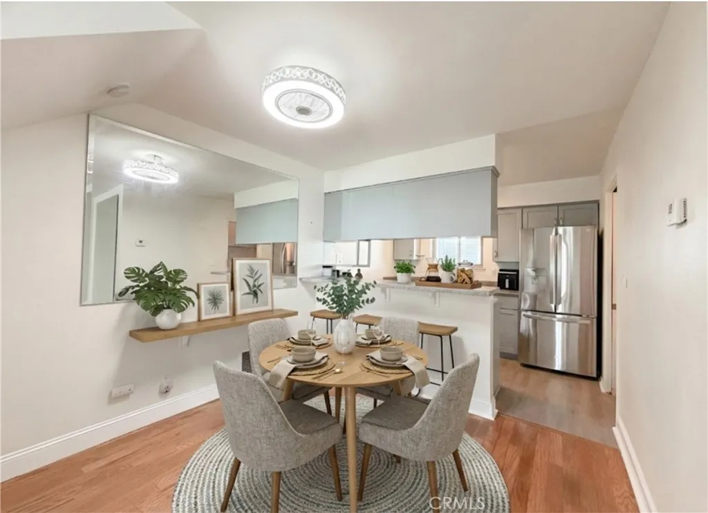 Additional image 31 of 22131 N Oxnard Street Unit A, Woodland Hills, CA 91367