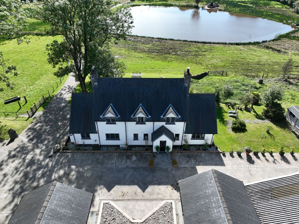 5 bed detached house for saleTynreithyn, Tregaron SY25