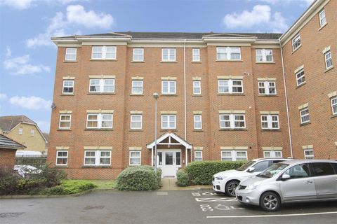Crispin Way, Hillingdon, Middlesex UB8