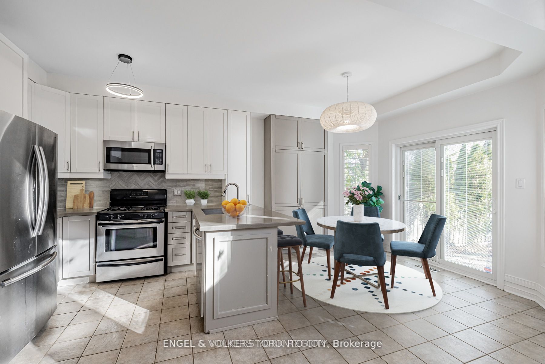 Additional image 5 of 130 Old Colony Road, Richmond Hill, ON, L4E 3V1
