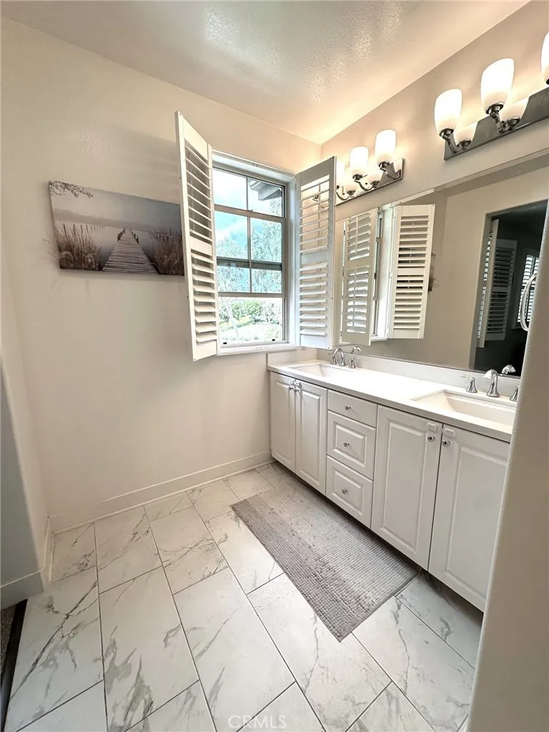 Additional image 83 of 268 S Auburn Heights Ln, Anaheim Hills, CA 92807