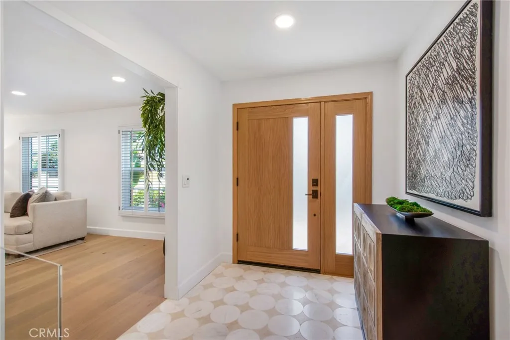 Additional image 54 of 305 Robinhood Ln, Costa Mesa, CA 92627