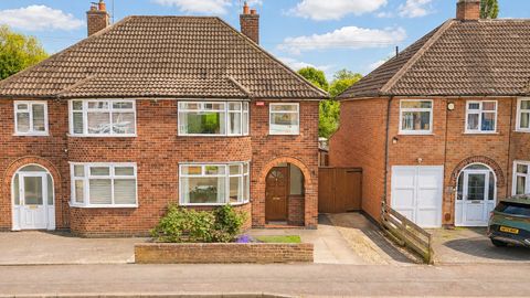 Oakcroft Avenue, Kirby Muxloe, Leicester, Leicestershire LE9