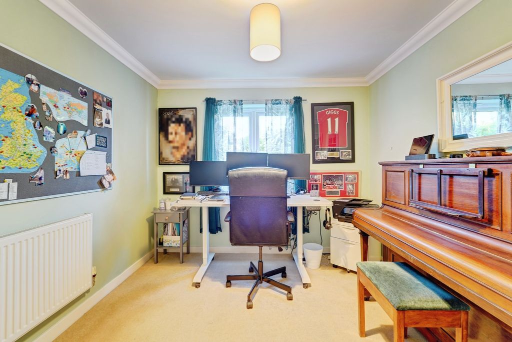 Additional image 18 of 5 bed detached house for saleMaskell Drive, Bedford MK41