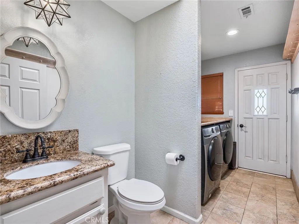 Additional image 12 of 12190 Mission St, Oak Hills, CA 92344