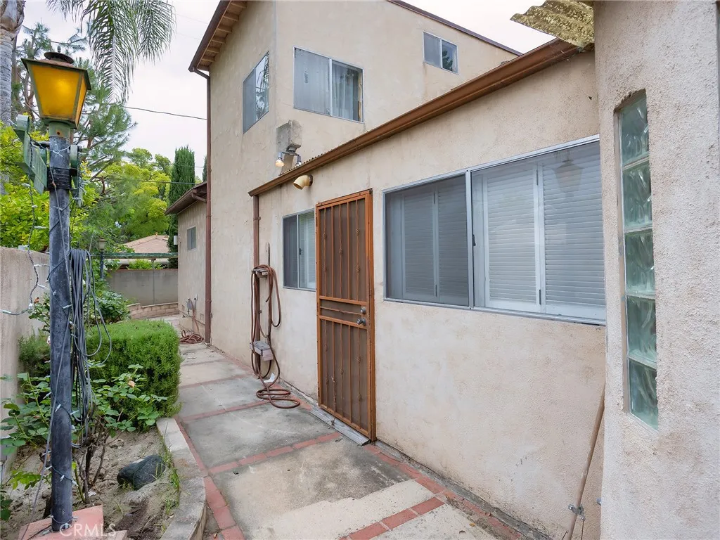 Additional image 87 of 836 N Parish Place, Burbank, CA 91506