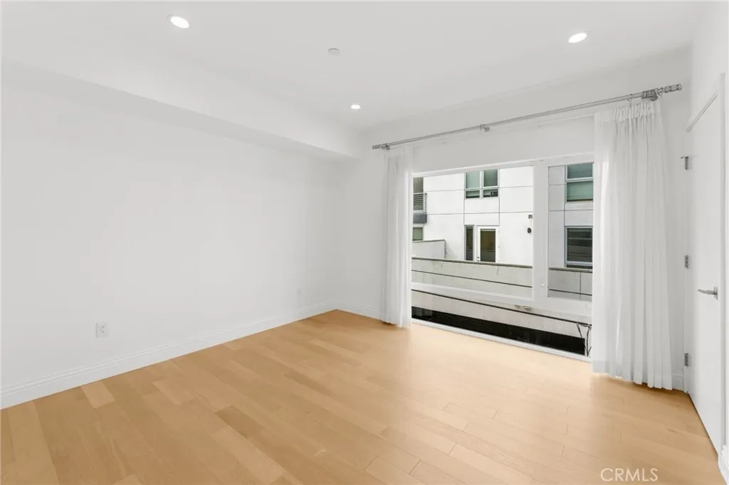 Additional image 40 of 2939 Leeward Avenue Unit 509, Los Angeles, CA 90005