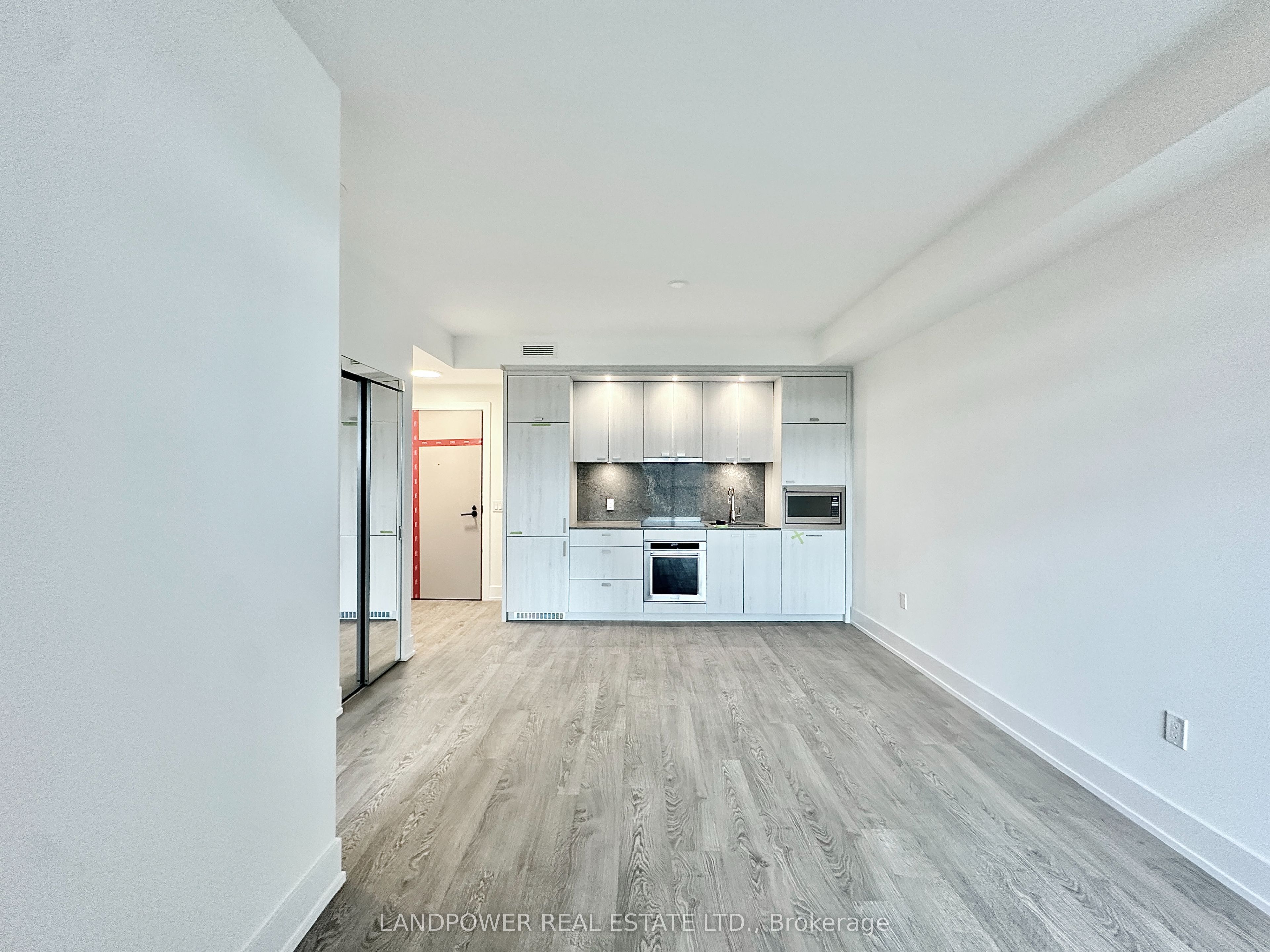 612-858 Dupont Street, Toronto, ON, M6G 0C1