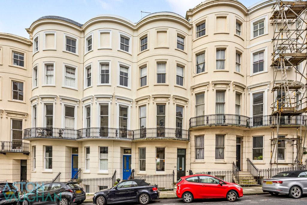 6 bed maisonette for saleEaton Place, Brighton, East Sussex BN2