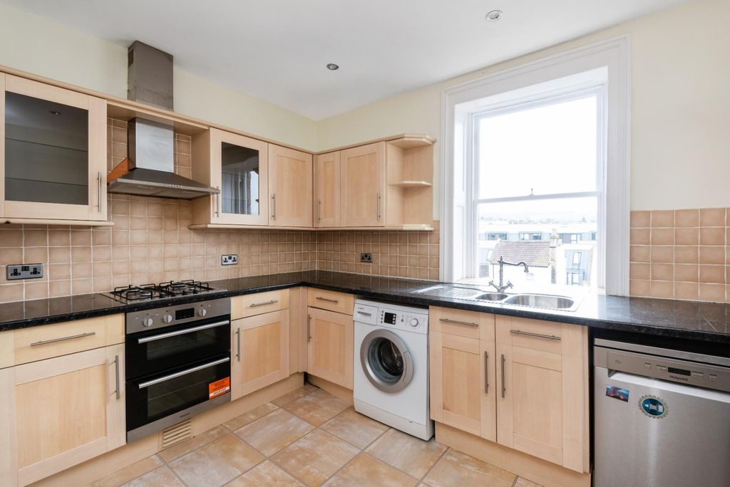 Additional image 2 of 3 bed maisonette for saleNew King Street, Bath BA1