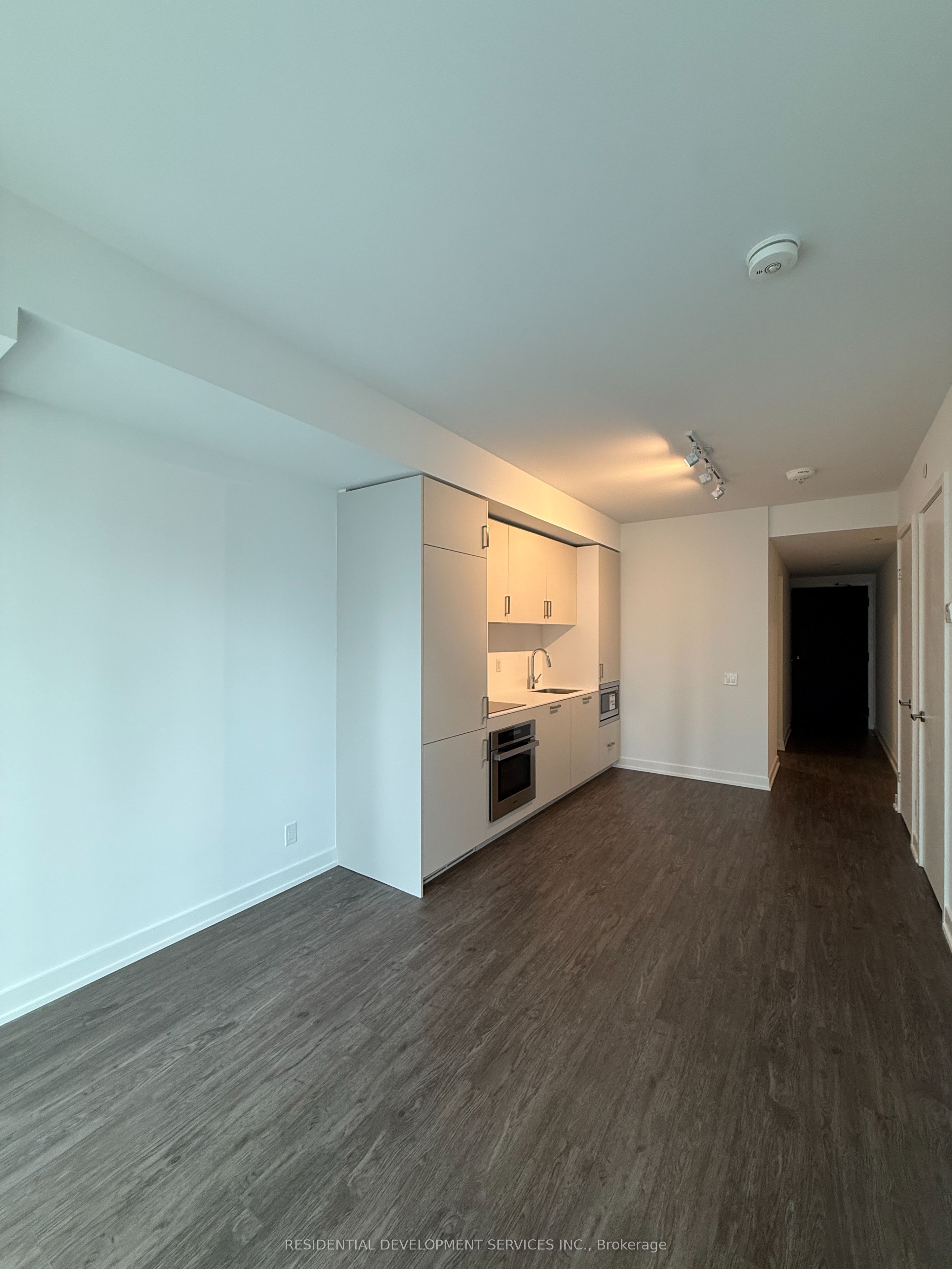 Additional image 4 of 1512-88 Queen Street, Toronto, ON, M5C 0B6