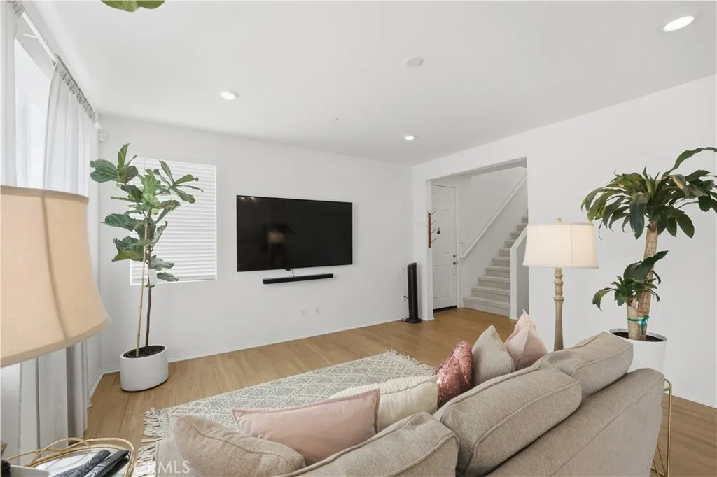 Additional image 7 of 2522 Gunner Ridge Way, Rialto, CA 92377