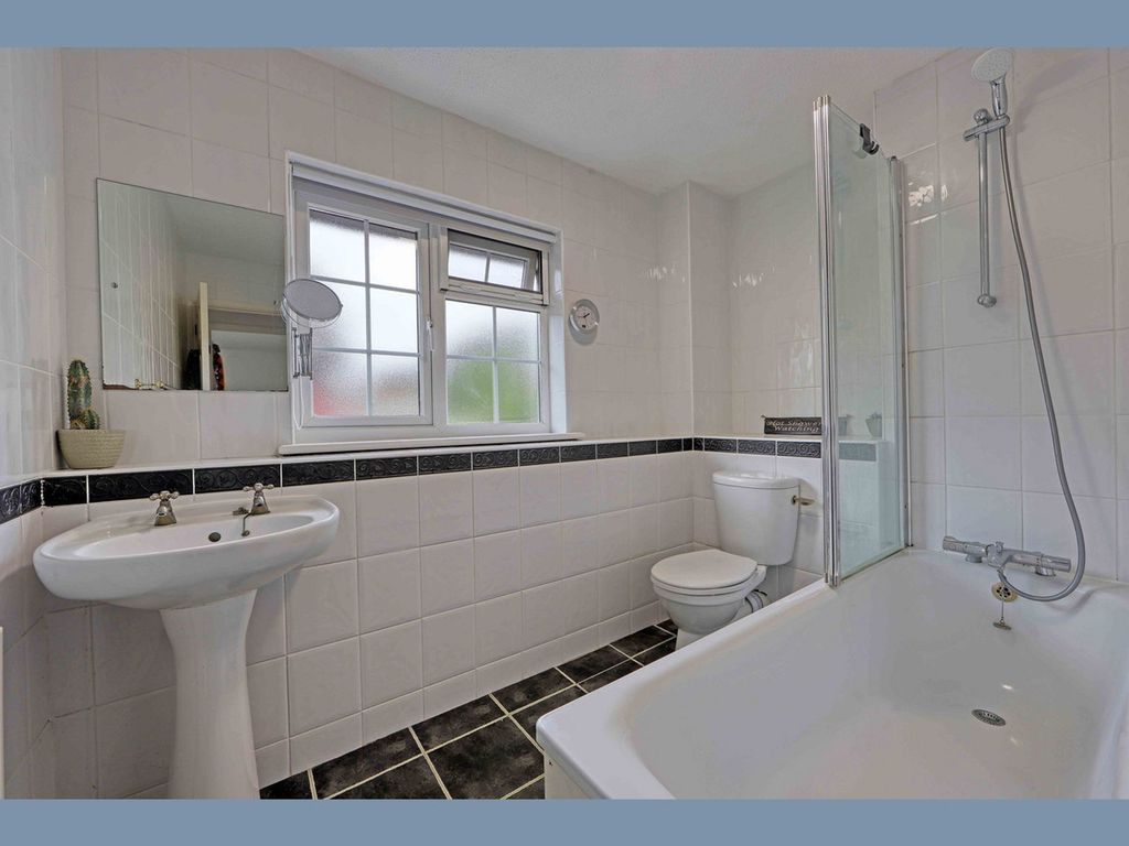 Additional image 14 of 4 bed detached house for saleThames Close, Bourne End SL8