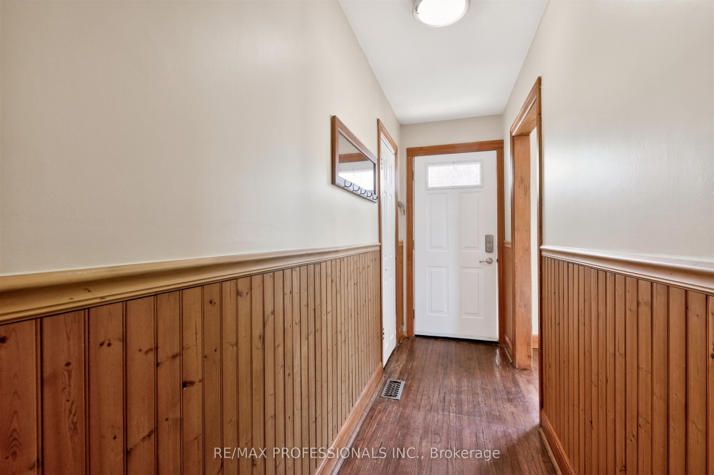 Additional image 5 of 111 Seventeenth Street, Toronto, ON, M8V 3K5