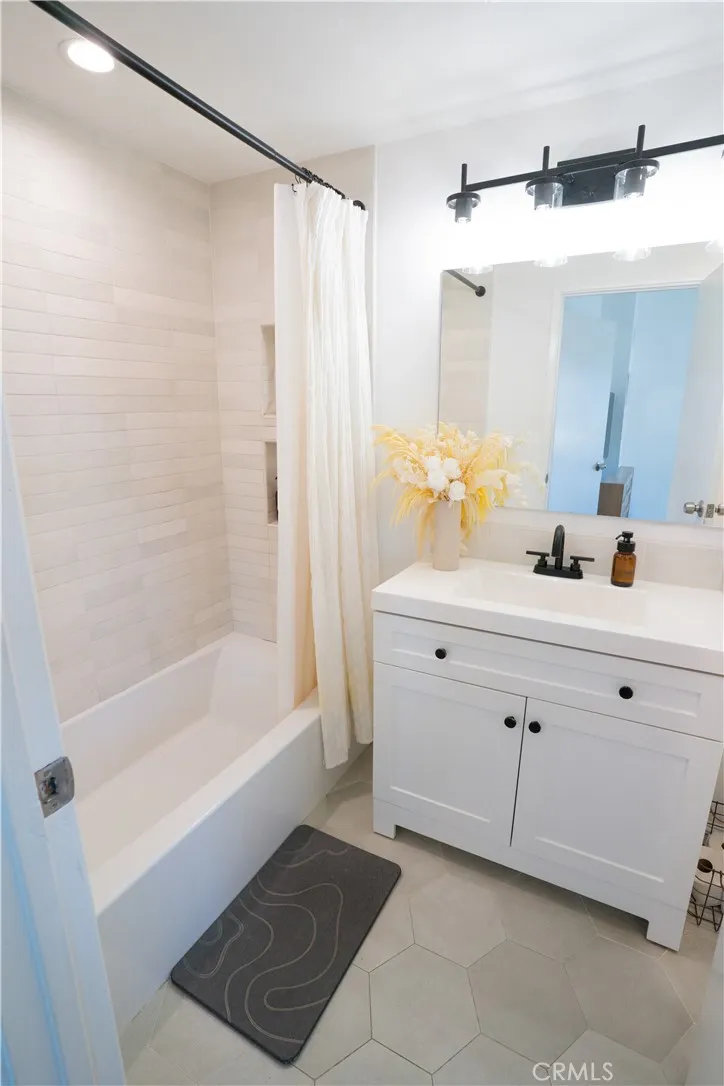 Additional image 33 of 3834 W Avenue 43 Unit 2, Los Angeles, CA 90041