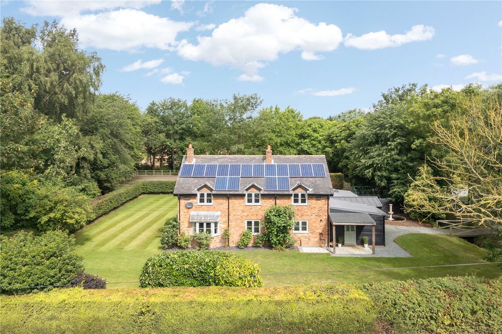 4 bed equestrian for saleBlamire Lane, Everingham, York, East Yorkshire YO42