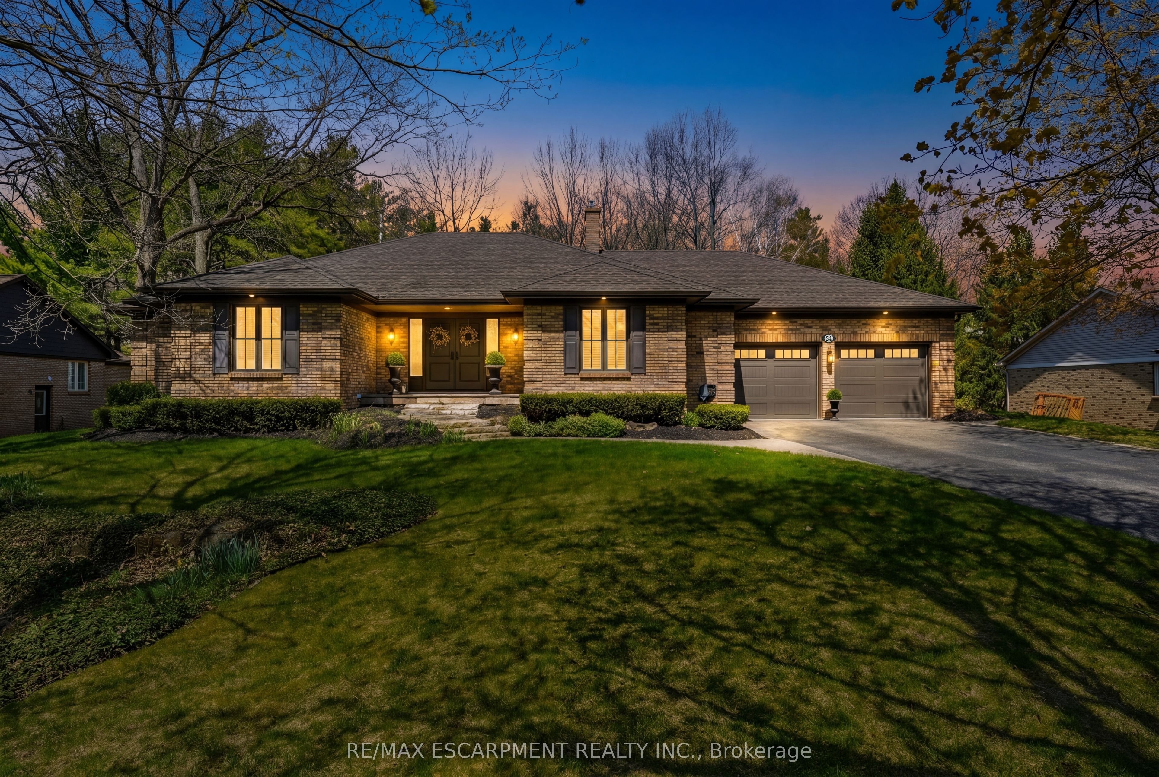 54 Acredale Drive, Hamilton, ON, L0R 1H0