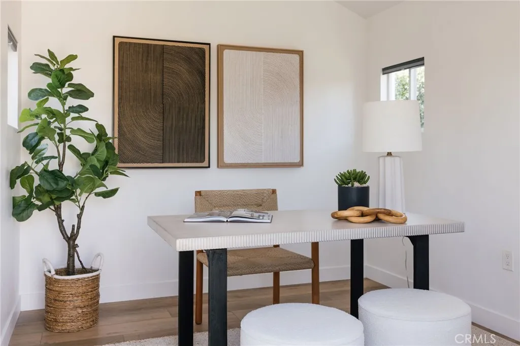 Additional image 106 of 2566 Oxford Ln, Costa Mesa, CA 92626