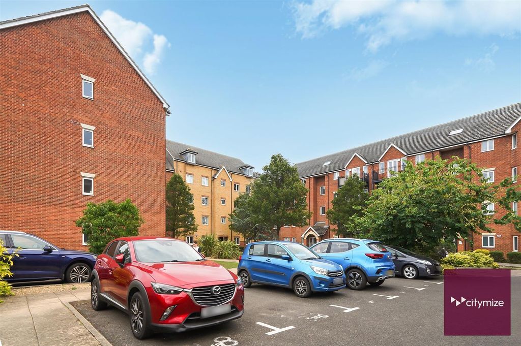 Additional image 15 of 2 bed flat for saleLondon Road, Romford RM7