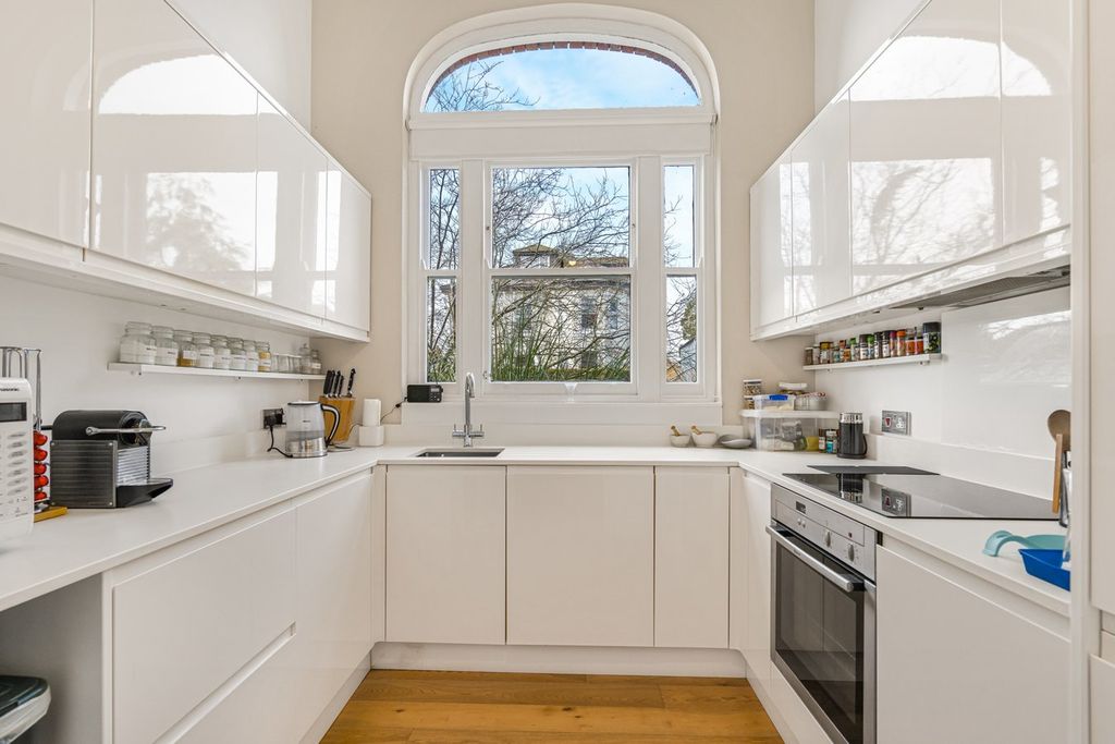 Additional image 3 of 2 bed flat for saleSt Stephens Road, Tivoli, Cheltenham GL51