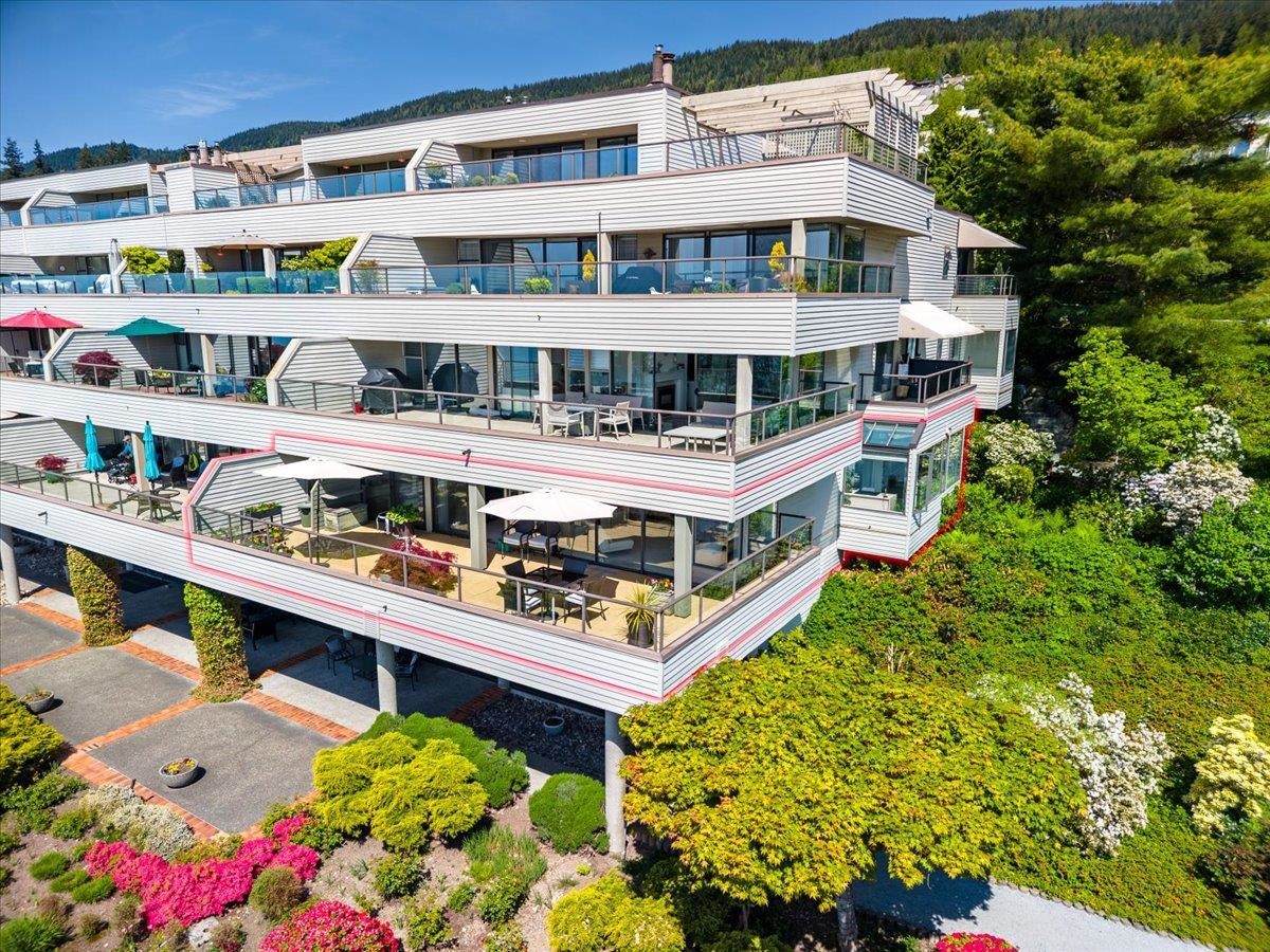 25-2236 Folkestone Way, West Vancouver, BC, V7S 2X7