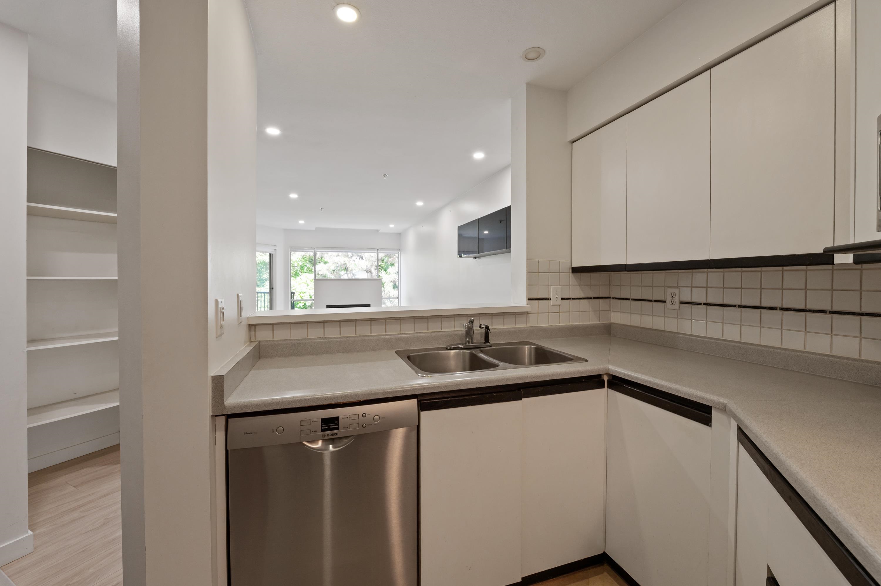 Additional image 6 of 311-2401 Hawthorne Avenue, Port Coquitlam, BC, V3C 6E9